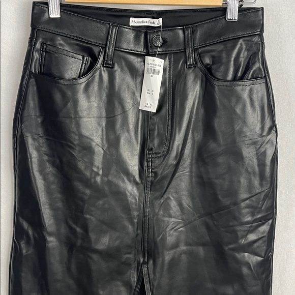 Abercrombie and fitch Black Faux Leather mid 26 new - Picture 2 of 5